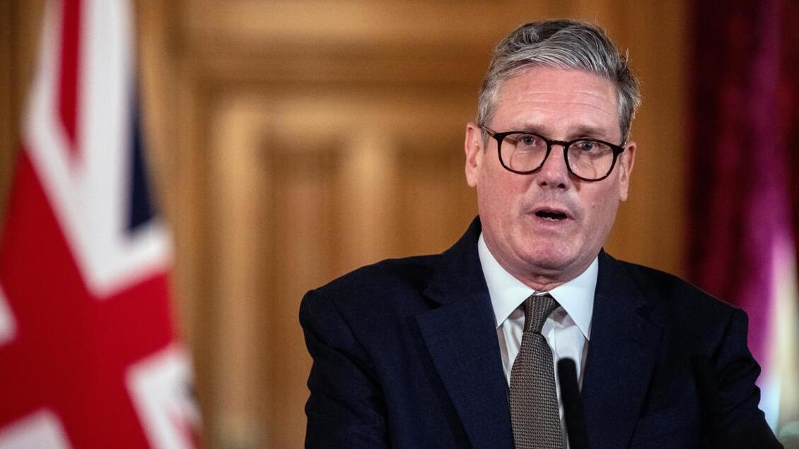 Starmer aseguró que resultado electoral le da 