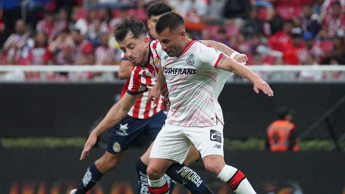 Toluca de Baeza y Meneses arrancó la Liga MX con un empate frente a Chivas