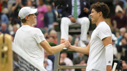   Jannik Sinner despachó a Ben Shelton para meterse en cuartos de Wimbledon 