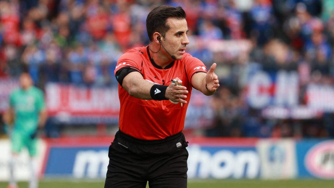 Roberto Tobar confía en Piero Maza: Ya ha convivido con instancias de estrés y presión