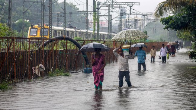  Intensas lluvias han causado al menos 174 muertes en el sur de Asia  