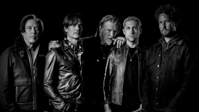 Queens of the Stone Age canceló su gira por emergencia de salud de su líder