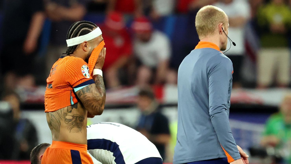 Memphis Depay salió lesionado de la semifinal entre Países Bajos e Inglaterra
