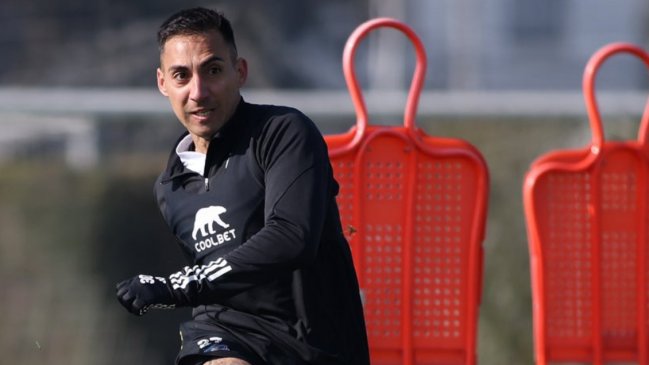 Javier Correa dejó la práctica y encendió las alarmas en Colo Colo