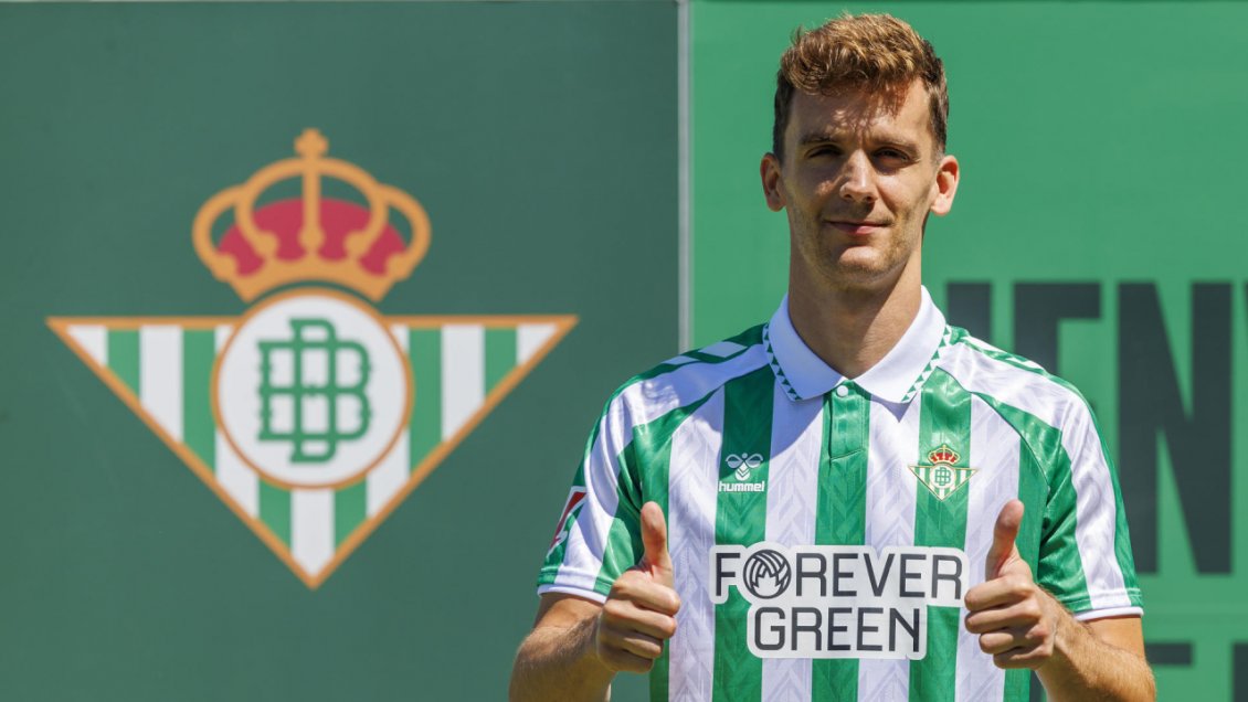 Betis de Manuel Pellegrini presentó a Diego Llorente como nuevo refuerzo