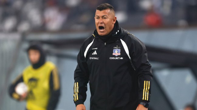 Almirón reaccionó a la imposibilidad de que llegue Matías Catalán a Colo Colo