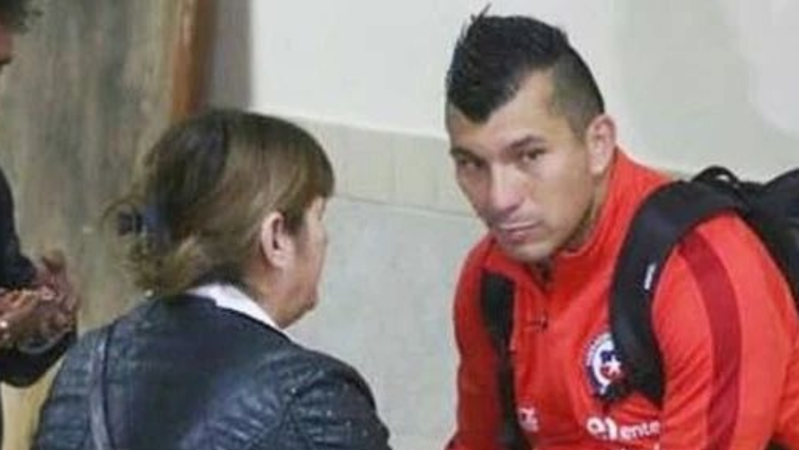 La sentida despedida de Gary Medel a su madre Marisol Soto