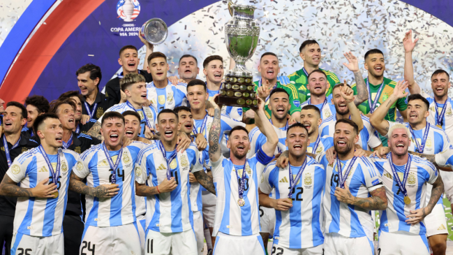   Argentina se coronó bicampeón de Copa América tras batir a Colombia en el alargue 