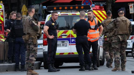   París investiga fatal choque de un auto contra un bar a una semana de los JJOO 