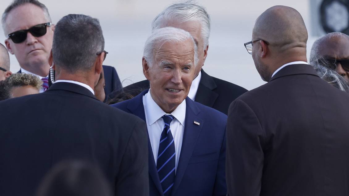 Biden se muestra más receptivo ante las peticiones para dar un paso al costado