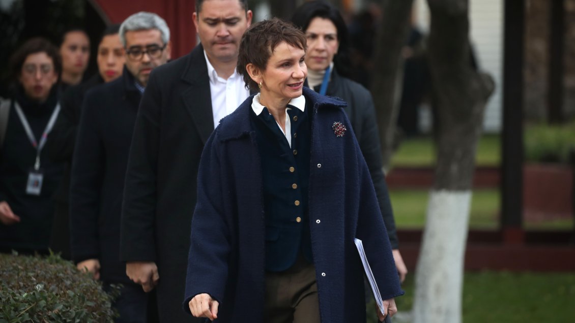 Tohá: Entendemos inquietud de los alcaldes, pero hay que construir cárceles