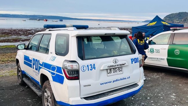   Investigan muerte de dos personas en Chiloé: Su auto cayó al mar 