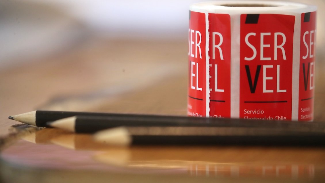 Oficialismo y oposición aún no ratifican nombres para la gobernación metropolitana