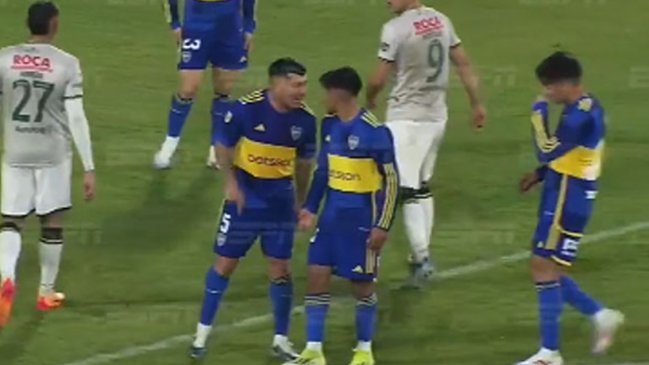   [VIDEO] El polémico cruce de Gary Medel a un compañero en su reestreno con Boca Juniors 