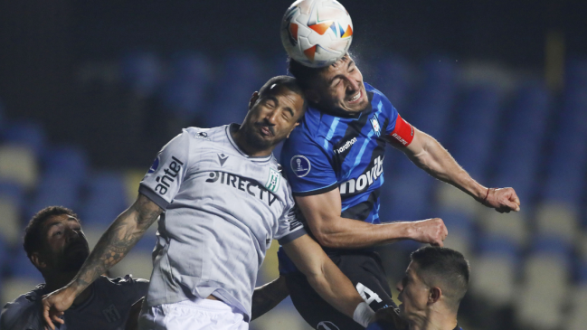 Huachipato va por la remontada contra Racing en Uruguay para seguir en la Sudamericana