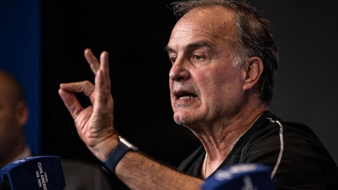 Presidente de la AUF se distanció de la polémica conferencia de Bielsa en Copa América