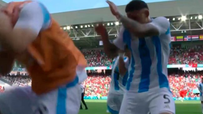   Hinchas lanzaron proyectiles a la selección olímpica argentina tras empate con Marruecos 