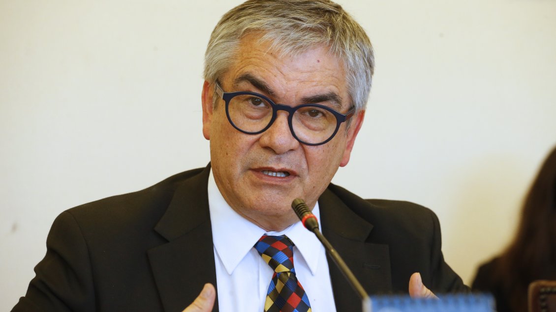 Marcel: Reforma de impuesto a la renta tiene medidas que reducen la recaudación y otras que la aumentan