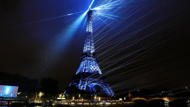   Paris inauguró los Juegos Olímpicos 2024 en aguas del Sena y bajo la lluvia 