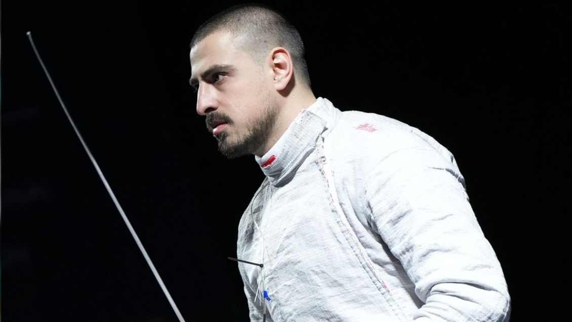 [VIDEO] El esgrimista Sandro Bazadze le gritó a los jueces al ser eliminado de París 2024