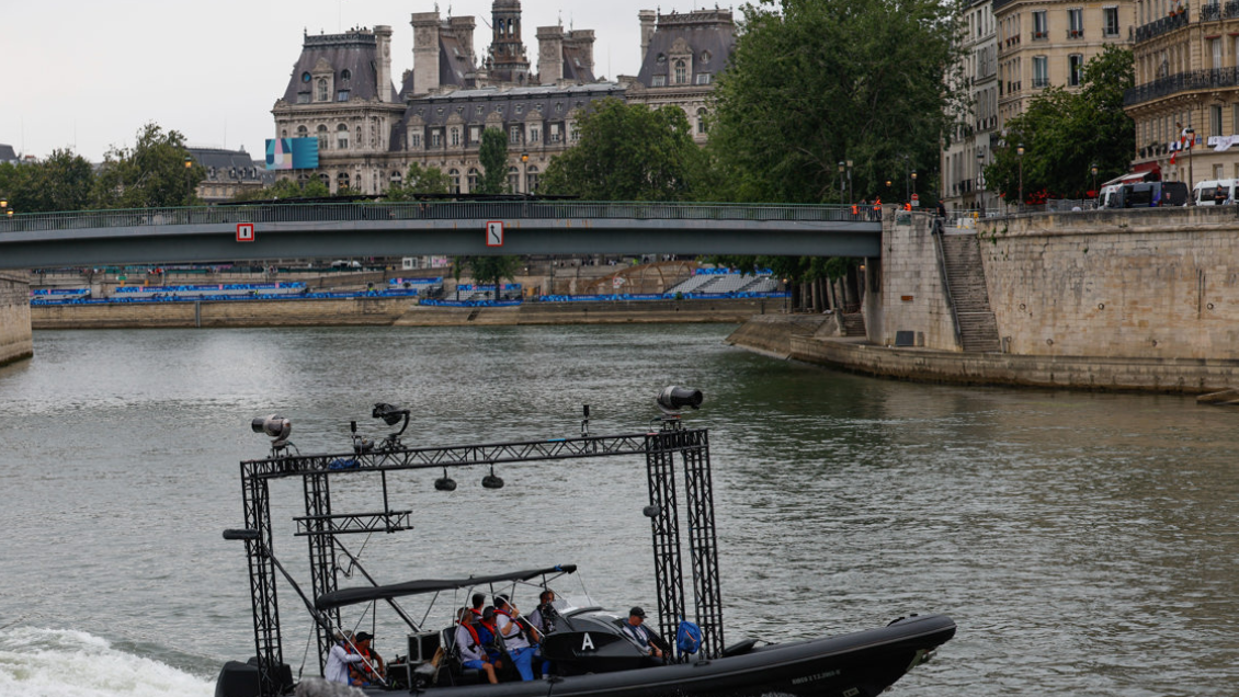 Se suspendieron los primeros entrenamientos en el Río Sena por la mala calidad del agua