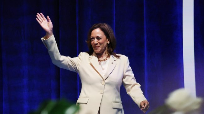 Kamala Harris reunió 200 millones de dólares y 170 mil voluntarios en una semana