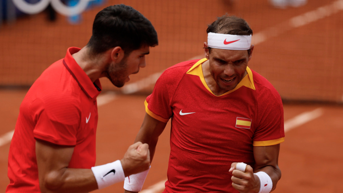 Rafael Nadal y Carlos Alcaraz avanzaron a cuartos de final en París 2024
