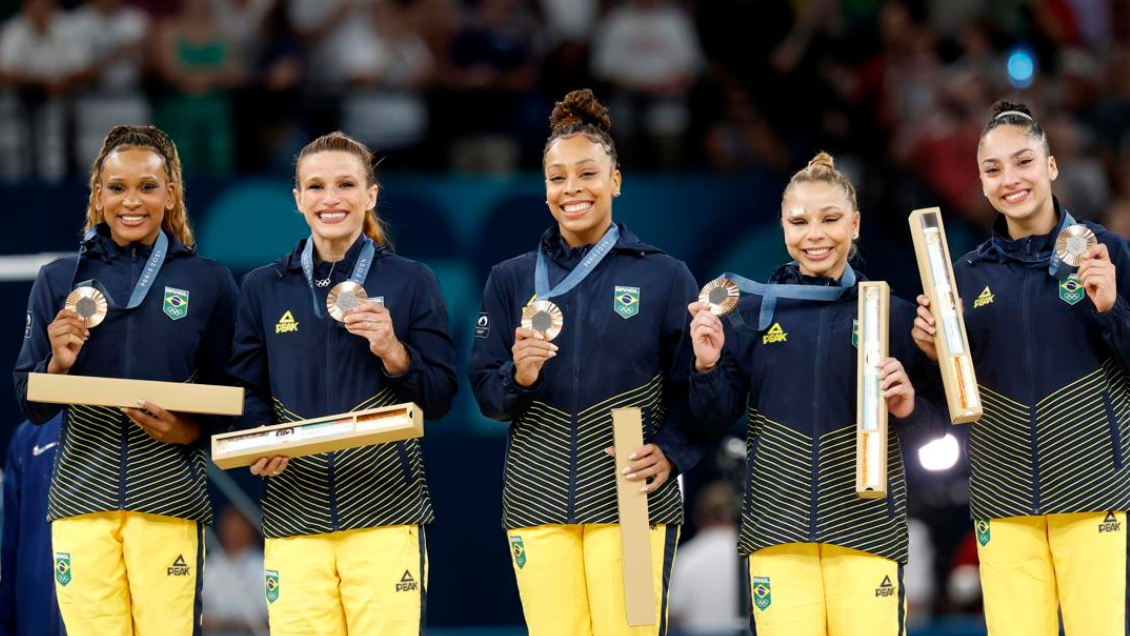 Rebeca Andrade encaminó a Brasil a histórico bronce en gimnasia por equipos en París 2024