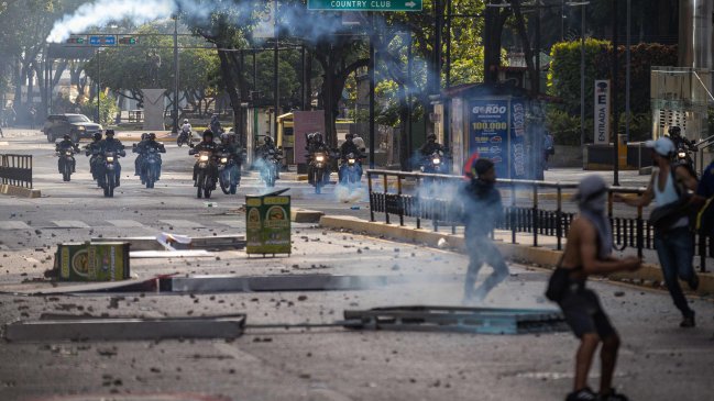 Al menos seis fallecidos y 749 detenidos por protestas en contra del 