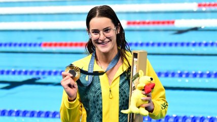   Kaylee McKeown revalidó el oro en los 100 metros espalda e impuso nuevo récord olímpico 