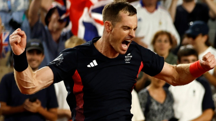   Andy Murray volvió a aplazar el retiro y avanzó a cuartos del dobles en París 2024 