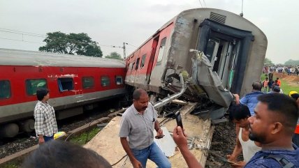   Descarrilamiento de un tren causa al menos dos muertos y 20 heridos en India 