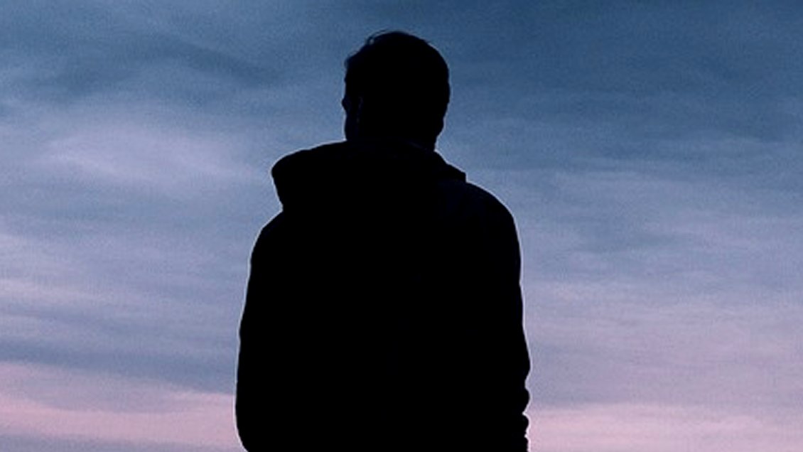 Hombre que abusó de la hija de su mejor amigo cumplirá condena en libertad