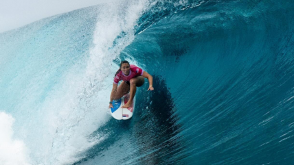  Sorpresa en el surf de París: Vigente campeona quedó eliminada en cuartos  