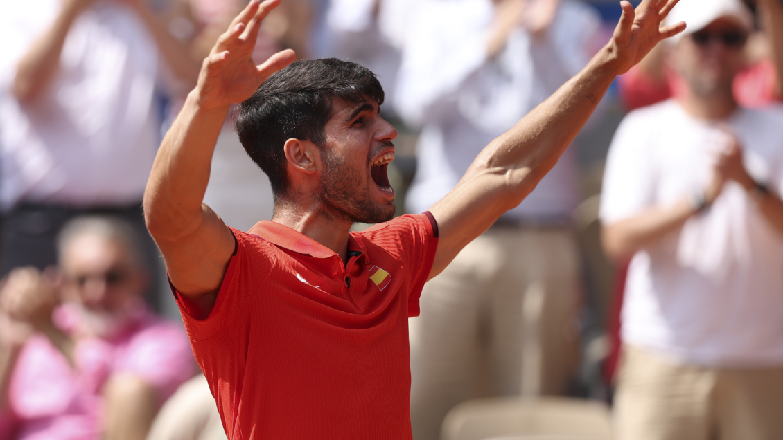 Alcaraz accedió a la final de París 2024 con una paliza a Auger-Aliassime