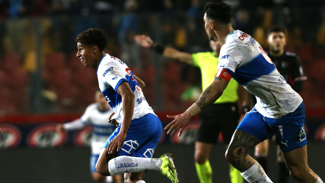 [VIDEO] Juan Rossel anotó un golazo de chilena para darle a la UC el empate ante Palestino
