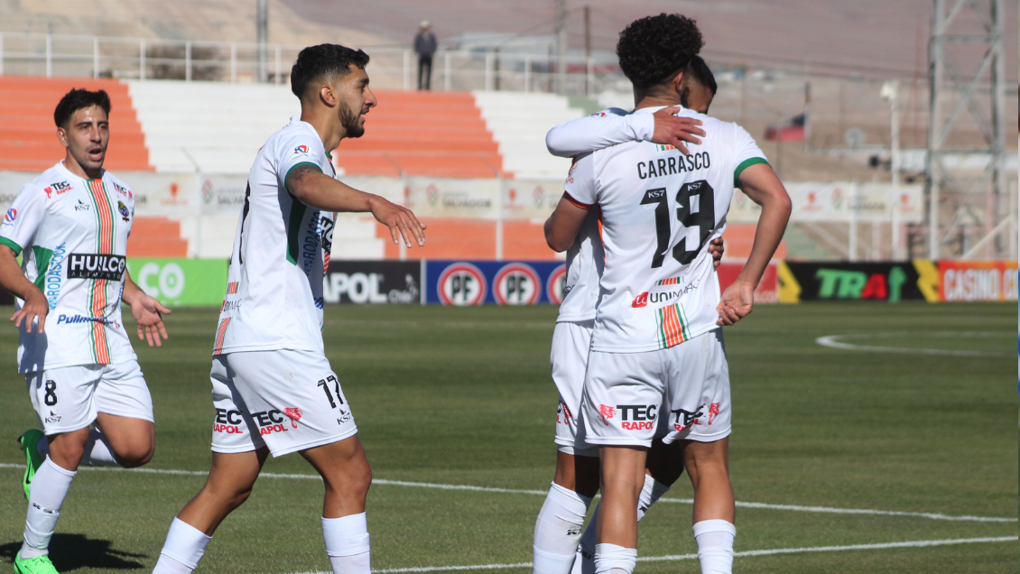 Cobresal venció de forma agónica a Cobreloa y salió de la zona del descenso