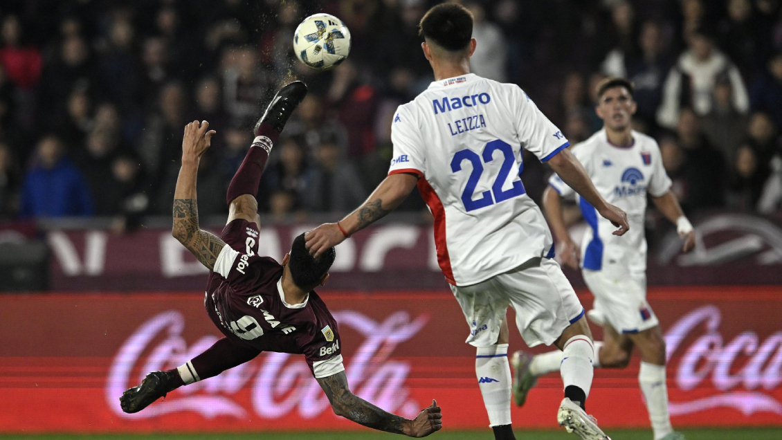 [VIDEO] Walter Bou anotó el golazo del año en triunfo de Lanús sobre Tigre
