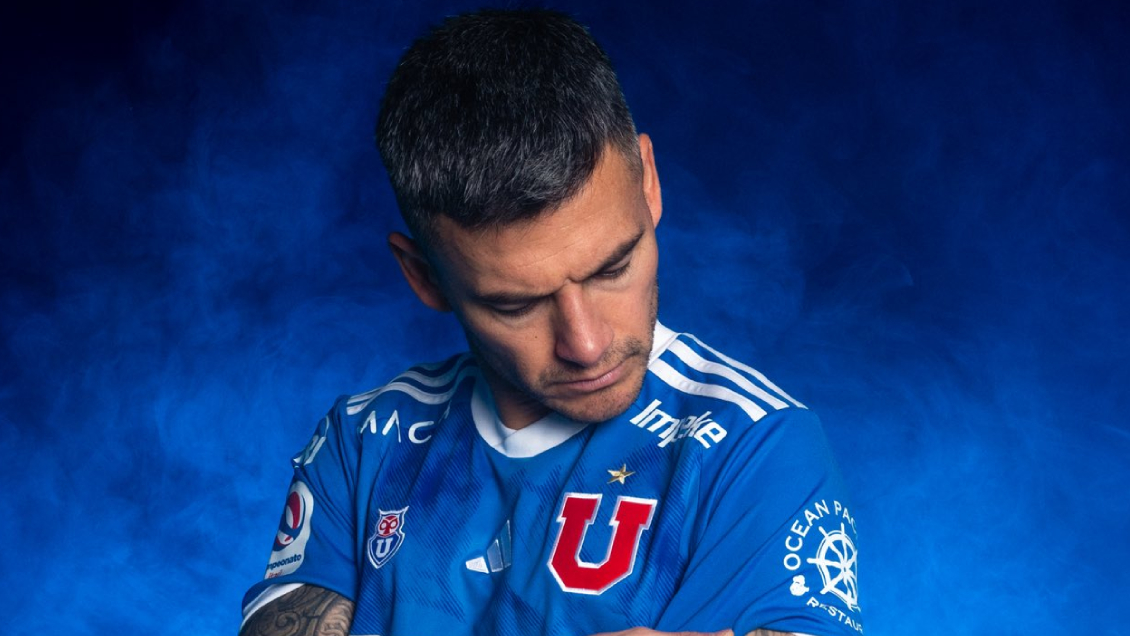 Charles Aránguiz entrenó con normalidad en la U y apunta al Superclásico