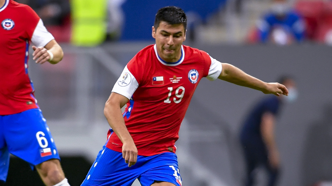 El volante Tomás Alarcón recibió la nacionalidad española