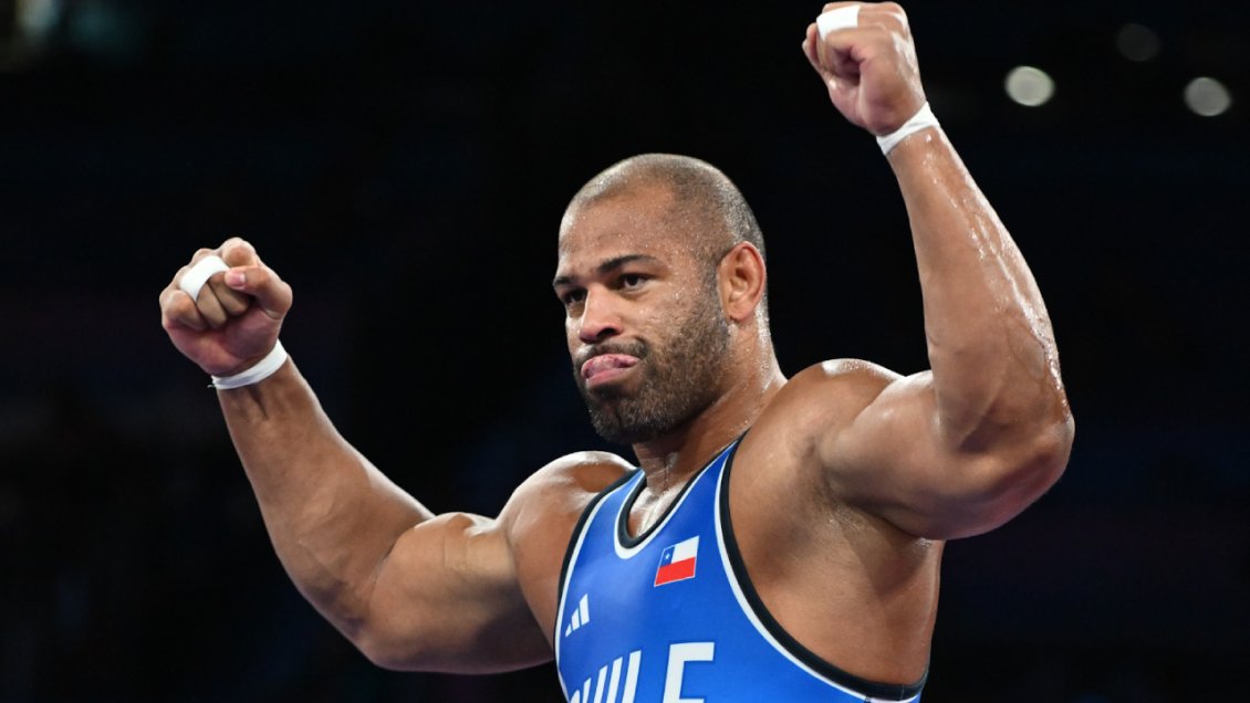 [PERFIL] Yasmani Acosta, el luchador que cumplió su sueño olímpico representando a Chile