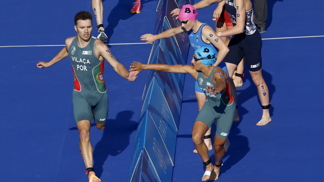 Triatletas portugueses presentaron síntomas de infección gastrointestinal tras nadar en el Sena