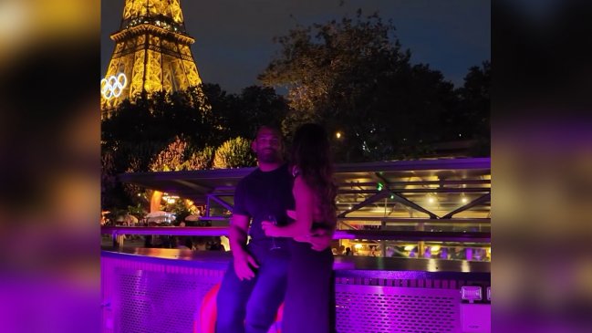 ¡Amor en París! Yasmani Acosta tuvo romántica cena con su pareja bajo las luces de la Torre Eiffel