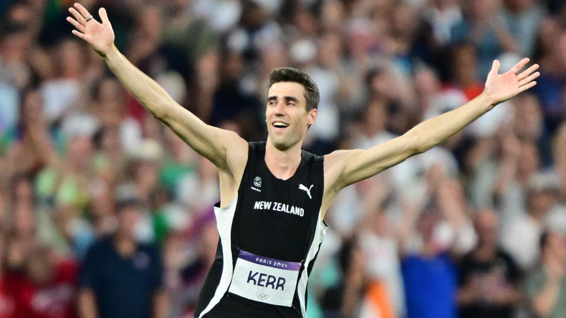 El neozelandés Hamish Kerr ganó el salto alto en un desempate con Shelby McEwen