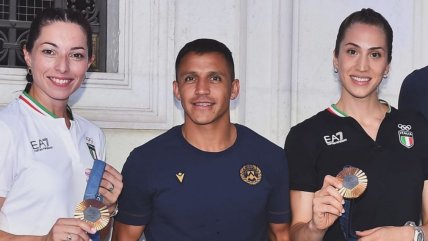   Alexis Sánchez estuvo junto a campeonas olímpicas italianas 