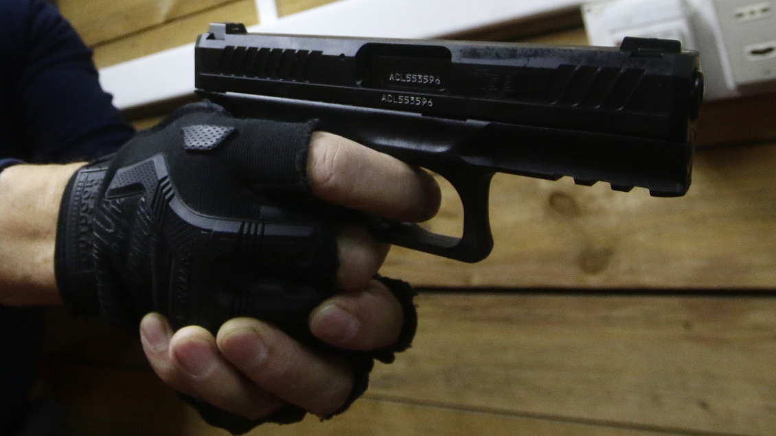 Hombre murió baleado afuera de un club social en Talcahuano