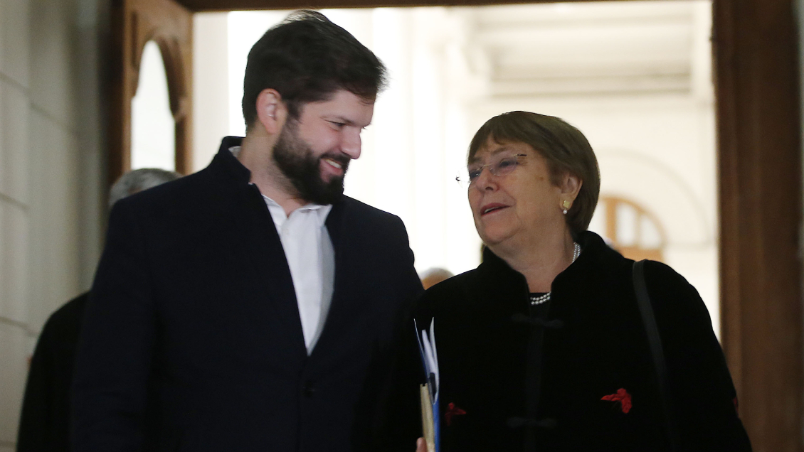 Boric y Bachelet se reencontrarán este lunes en aniversario 70 del Cruch