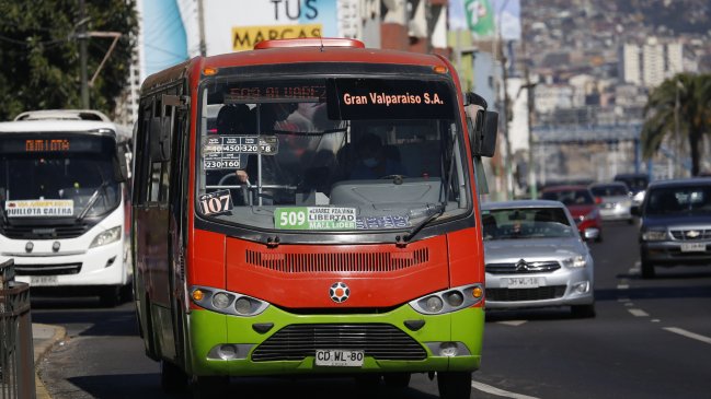 Micreros de Viña anunciaron paro para este lunes tras constantes apedreos