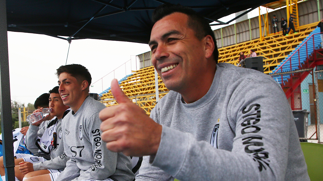 [ANALISIS] Chile, el fútbol profesional con más jugadores veteranos en el mundo