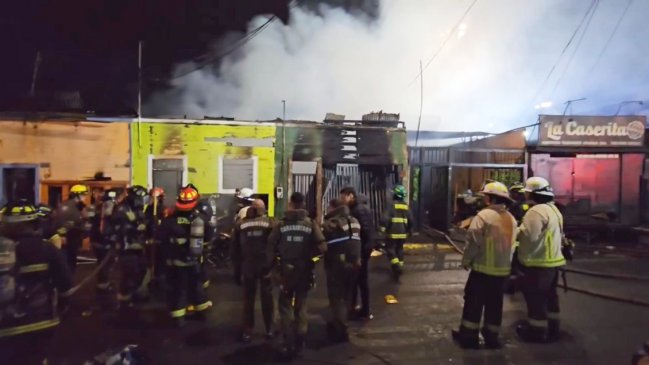   Fatal incendio dejó dos fallecidos y seis viviendas destruidas en Iquique 